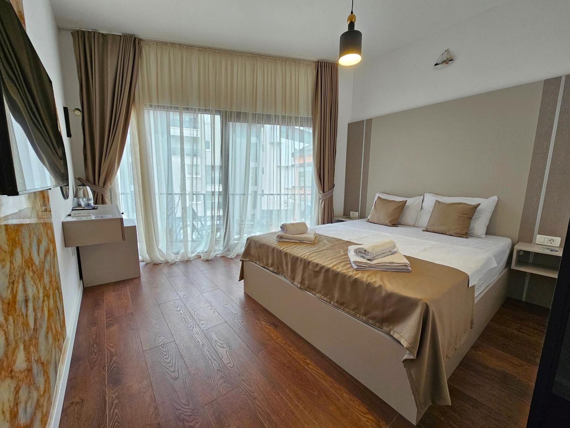 Lolo Luxury Rooms & Suites Budva Exterior photo